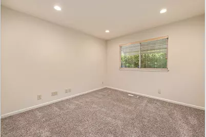 1247 Ironbridge Way, San Jose, CA 95118 - Photo 17