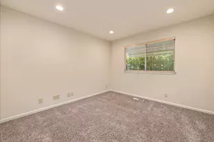 1247 Ironbridge Way, San Jose, CA 95118 - Photo 17