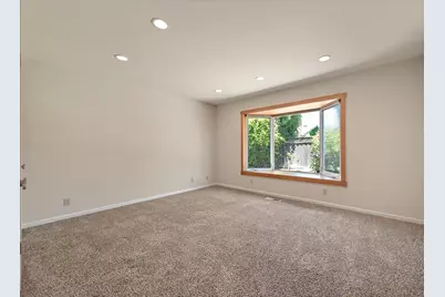 1247 Ironbridge Way, San Jose, CA 95118 - Photo 13
