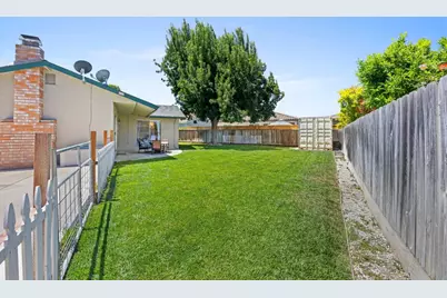 930 Apple Ct, Hollister, CA 95023 - Photo 25