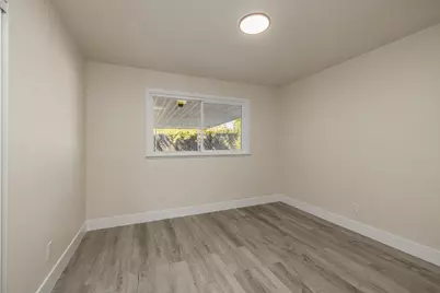 7244 Hayward Dr, Sacramento, CA 95828 - Photo 15
