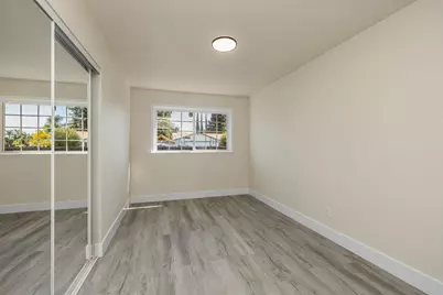 7244 Hayward Dr, Sacramento, CA 95828 - Photo 25