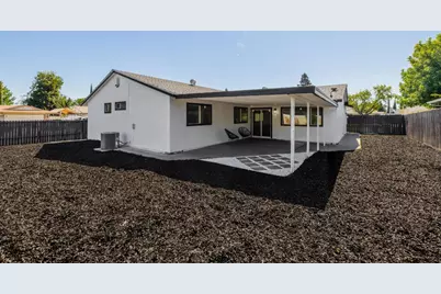 7244 Hayward Dr, Sacramento, CA 95828 - Photo 27