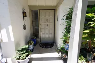 5568 Cribari Cir, San Jose, CA 95135 - Photo 3