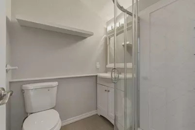 16640 Los Banos St, San Leandro, CA 94578 - Photo 59