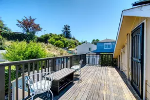 16640 Los Banos St, San Leandro, CA 94578 - Photo 13