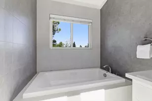 2025 Santa Cruz Ave, Menlo Park, CA 94025 - Photo 25