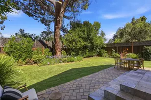 2025 Santa Cruz Ave, Menlo Park, CA 94025 - Photo 35
