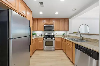 2210 Gellert Blvd 5301, South San Francisco, CA 94080 - Photo 7