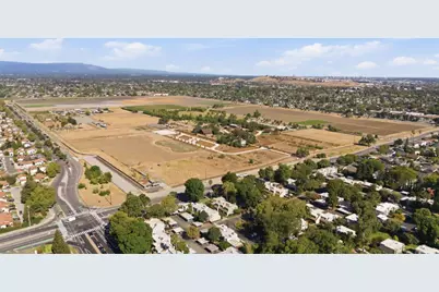 2505 Olivegate Ln, San Jose, CA 95136 - Photo 39