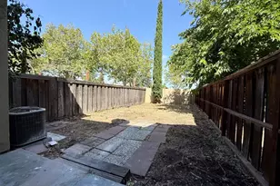 3101 Peppermill Cir, Pittsburg, CA 94565 - Photo 25