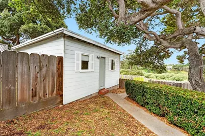 838 Portola Dr, Del Rey Oaks, CA 93940 - Photo 17