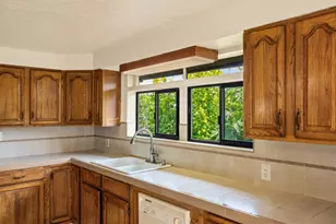 833 Hellam St, Monterey, CA 93940 - Photo 9
