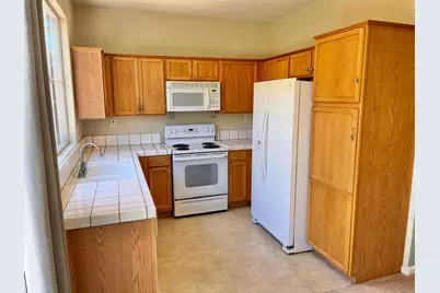 700 Gardenia Pl, Soledad, CA 93960 - Photo 7