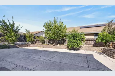 8475 Crimson Clover Cir, Elk Grove, CA 95624 - Photo 53