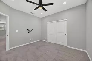 8475 Crimson Clover Cir, Elk Grove, CA 95624 - Photo 43
