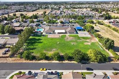 8475 Crimson Clover Cir, Elk Grove, CA 95624 - Photo 67