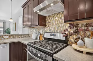 8475 Crimson Clover Cir, Elk Grove, CA 95624 - Photo 15