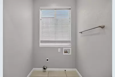 8475 Crimson Clover Cir, Elk Grove, CA 95624 - Photo 29