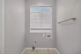8475 Crimson Clover Cir, Elk Grove, CA 95624 - Photo 29
