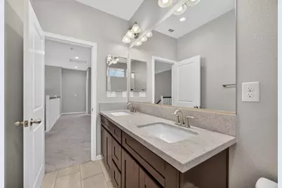 8475 Crimson Clover Cir, Elk Grove, CA 95624 - Photo 39