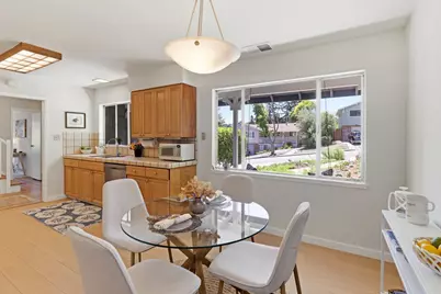977 Pleasant Hill Rd, Redwood City, CA 94061 - Photo 19