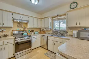 202 Carneros Ave, Aromas, CA 95004 - Photo 3