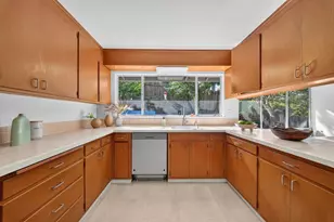 18 Woodcrest Cir, Oakland, CA 94602 - Photo 15