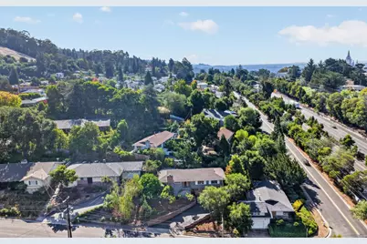 18 Woodcrest Cir, Oakland, CA 94602 - Photo 55