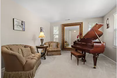 2730 Club Dr, Gilroy, CA 95020 - Photo 9