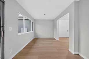5687 Hollyleaf Ln, San Jose, CA 95118 - Photo 31