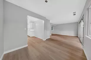 5687 Hollyleaf Ln, San Jose, CA 95118 - Photo 15