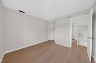 5687 Hollyleaf Ln, San Jose, CA 95118 - Photo 39