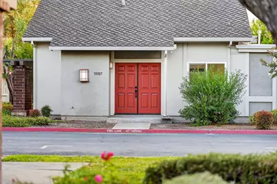 5687 Hollyleaf Ln, San Jose, CA 95118 - Photo 3