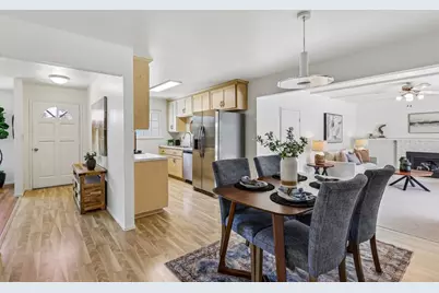 109 Cabrillo St, Capitola, CA 95010 - Photo 13