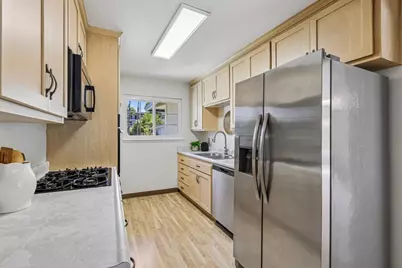 109 Cabrillo St, Capitola, CA 95010 - Photo 15