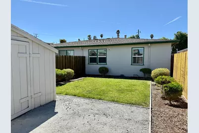 915 Padre Dr, Salinas, CA 93901 - Photo 11