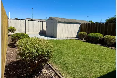 915 Padre Dr, Salinas, CA 93901 - Photo 9