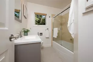 131 Rockridge Rd, San Carlos, CA 94070 - Photo 13