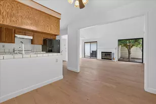 232 W Alvin Dr, Salinas, CA 93906 - Photo 17
