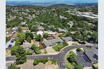 2706 Belmont Canyon Rd, Belmont, CA 94002 - Photo 45