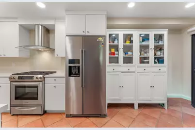 73 Peter Coutts Cir, Stanford, CA 94305 - Photo 13