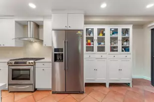73 Peter Coutts Cir, Stanford, CA 94305 - Photo 13
