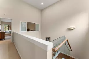 73 Peter Coutts Cir, Stanford, CA 94305 - Photo 25