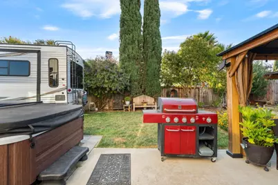 1090 Los Altos Dr, Hollister, CA 95023 - Photo 35