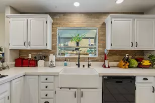1090 Los Altos Dr, Hollister, CA 95023 - Photo 19