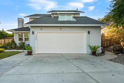 1090 Los Altos Dr, Hollister, CA 95023 - Photo 3