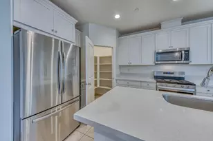 271 Lamplighter Ln, Hollister, CA 95023 - Photo 7