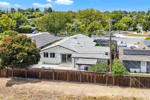1924 Rosswood Dr, San Jose, CA 95124 - Photo 39