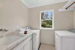 1523 Perez Dr, Pacifica, CA 94044 - Photo 29